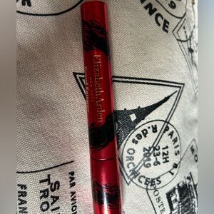 Elizabeth Arden NWT grand entrance mascara blk